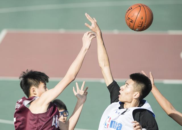 免费伊人