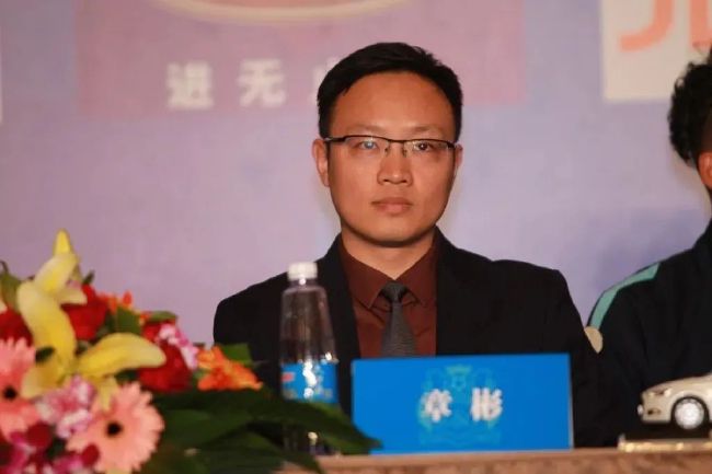 小伙与少妇伦理